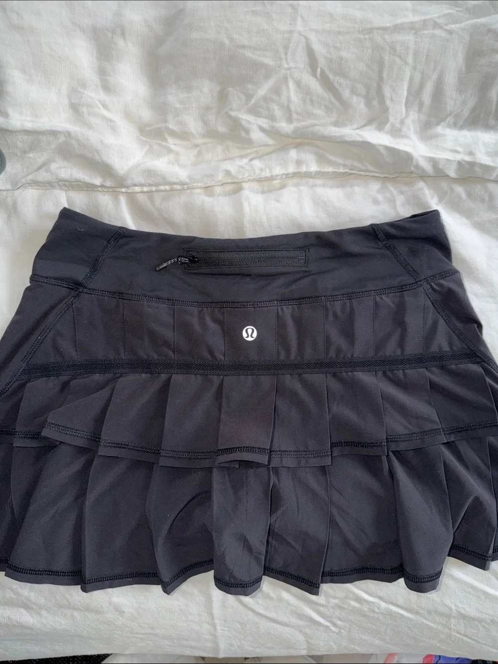 lululemon athletica Black tennis skirt size: 6 - Picture 2 of 6
